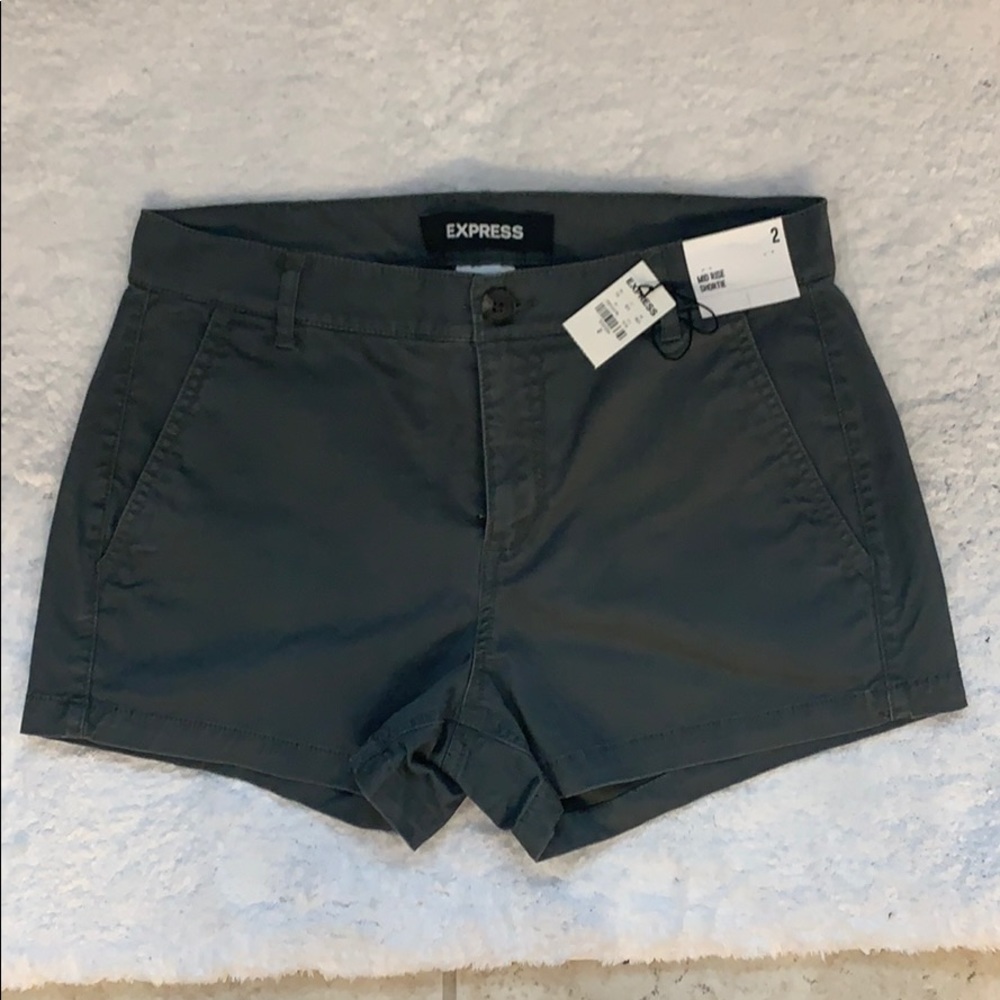 Express mid rise twill shorts